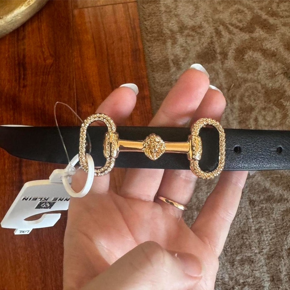 Horsebit buckle belt Anne Klein lion head snaffle bit equestrian